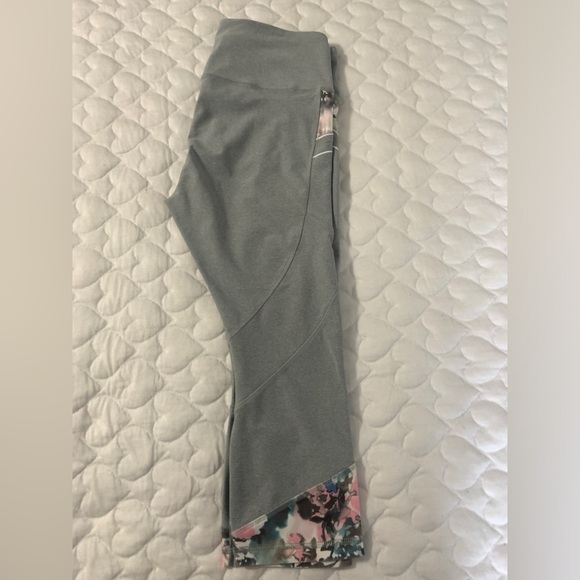 RBX Gray Athletic Leggings with Floral Accents, XL - Picture 4 of 4